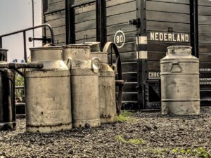 相続した空き家の電気とガスの解約手続きはどうすればいい？