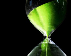 相続した空き家を売却するベストタイミングはいつ？